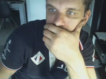 Enjoy watching HD movie called Gay sex chat with larbin22