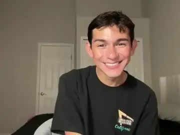 Play this uncut clip named Gay sex chat with damiengreyxxx