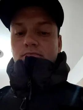 Stream HD clip of Gay sex chat with Ronaldoo91