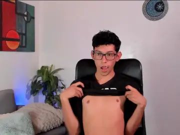 Stream the full clip of Gay sex chat with alan_scot8
