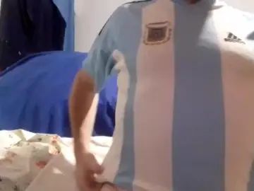 Stream this uncensored video of Gay sex chat with Luzbehot