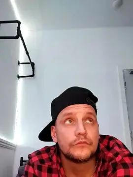 Watch the uncensored video named Gay sex chat with Pulizero