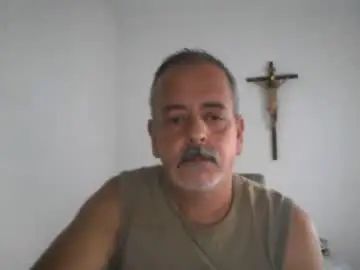 View the complete clip named Gay sex chat with darius75_y_edith