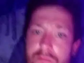 Play the uncensored movie called Gay sex chat with leobjgreene
