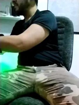 Stream hardcore movie called Gay sex chat with adrian_fodovc_1