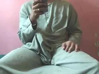 Watch this uncensored movie of Gay sex chat with foxsan46