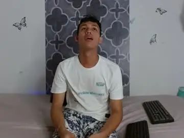 Stream complete movie called Gay sex chat with diegodakoda_01