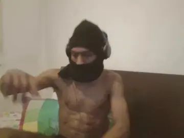 Watch this uncut clip of Gay sex chat with luchino00_hot