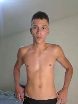 View uncut movie named Gay sex chat with NOVINHOgym