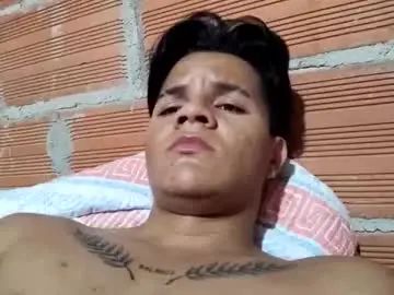 Enjoy watching the HD video titled Gay sex chat with odiaz19
