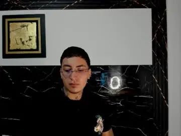Enjoy watching this hardcore movie of Gay sex chat with jeicoo_grey