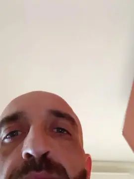 Play this HD clip of Gay sex chat with Papi_hottt