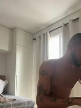 View the uncut video of Gay sex chat with Titto2333