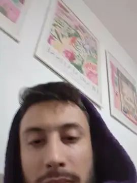 Stream the complete video titled Gay sex chat with GuardaQuiOra