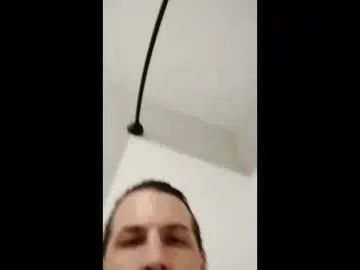Play complete clip named Gay sex chat with adenhielo
