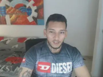 View full scene named Gay sex chat with EvanVelvet