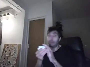Enjoy watching the hardcore video of Gay sex chat with bogdangu