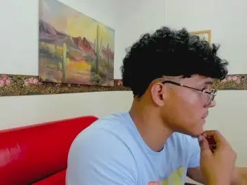 Play the full movie titled Gay sex chat with joe_moore_