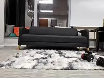 Stream this complete movie named Gay sex chat with olgasf954