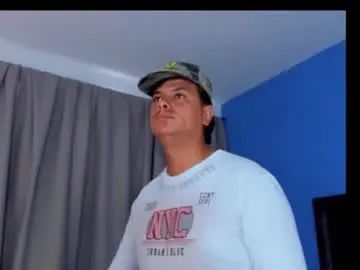 View the uncut movie named Gay sex chat with edwar_95