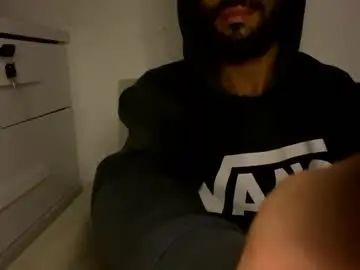 Watch uncut video named Gay sex chat with victorferrxo