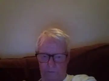 Watch the complete clip of Gay sex chat with paulpaul1962