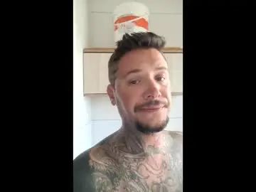 Play the HD video of Gay sex chat with lelezin6