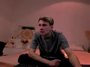Enjoy watching HD movie of Gay sex chat with volan_starts