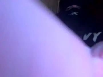 Stream the complete clip named Gay sex chat with austinsplayground