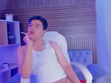 Stream the HD movie of Gay sex chat with noahwolff_