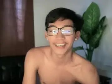 Play the full scene named Gay sex chat with hotasian_jerome