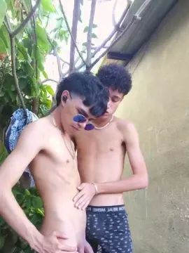 View the uncensored movie of Gay sex chat with GoodLatinboys