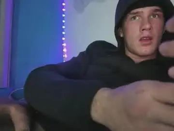 Enjoy watching the complete clip titled Gay sex chat with big_choppa67