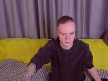 Watch hardcore movie titled Gay sex chat with menthos_dick