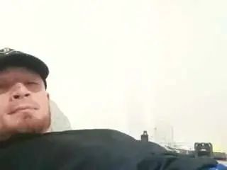 View this uncut movie titled Gay sex chat with masterduoxx