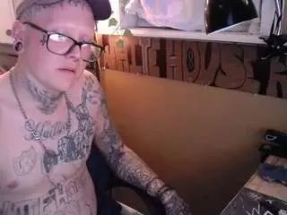 Stream the full scene called Gay sex chat with jayceespunn23
