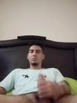 Watch this complete clip of Gay sex chat with Elpollonporno23