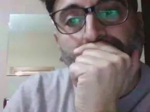 Watch uncut video of Gay sex chat with Maik8122