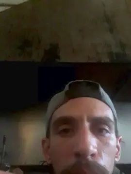 Play complete scene of Gay sex chat with Titochele