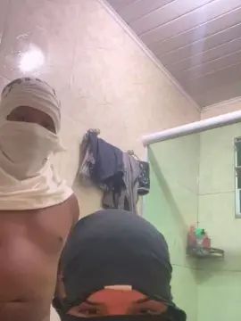 Enjoy watching the complete clip titled Gay sex chat with Vix22