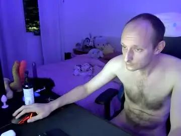 Stream this uncensored scene of Gay sex chat with kinglicorne