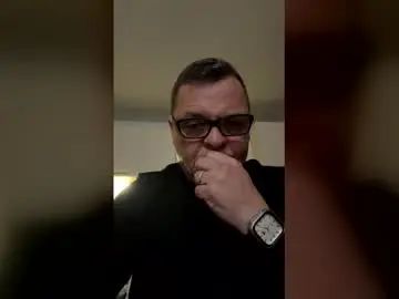 Play uncensored scene named Gay sex chat with robert_tino