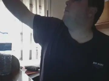 Play full clip titled Gay sex chat with calent20