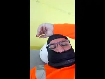 View uncensored video named Gay sex chat with djsex98