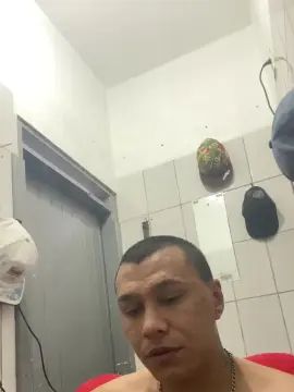 Enjoy watching the HD movie of Gay sex chat with MarkinhoMarco