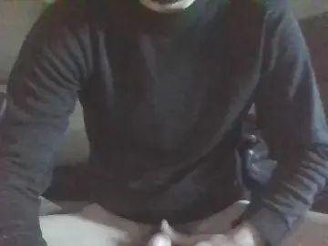 View HD scene titled Gay sex chat with momentofeli