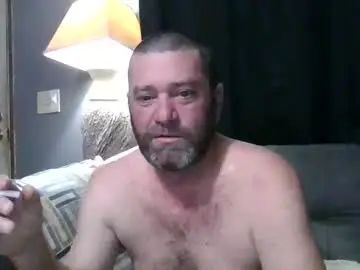 Enjoy watching this uncensored video of Gay sex chat with beardedpainter