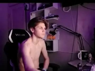 Watch this full movie called Gay sex chat with quiet_sh