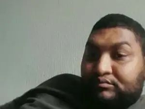 View uncut video titled Gay sex chat with Maitrebbk