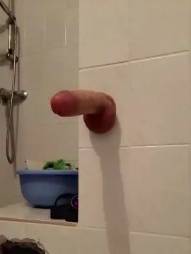 Watch the complete clip of Gay sex chat with Bachelor57